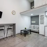 K27 - Bp Modern - Stylish Boutique By Bqa * Βουδαπέστη